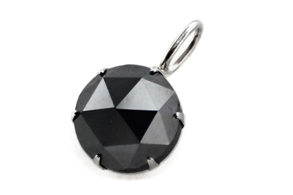 Pt900  ブラックダイヤモンド　クロストップ　D1.28ct